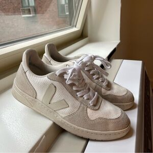 Veja V-10 Mesh White Natural (Women's)